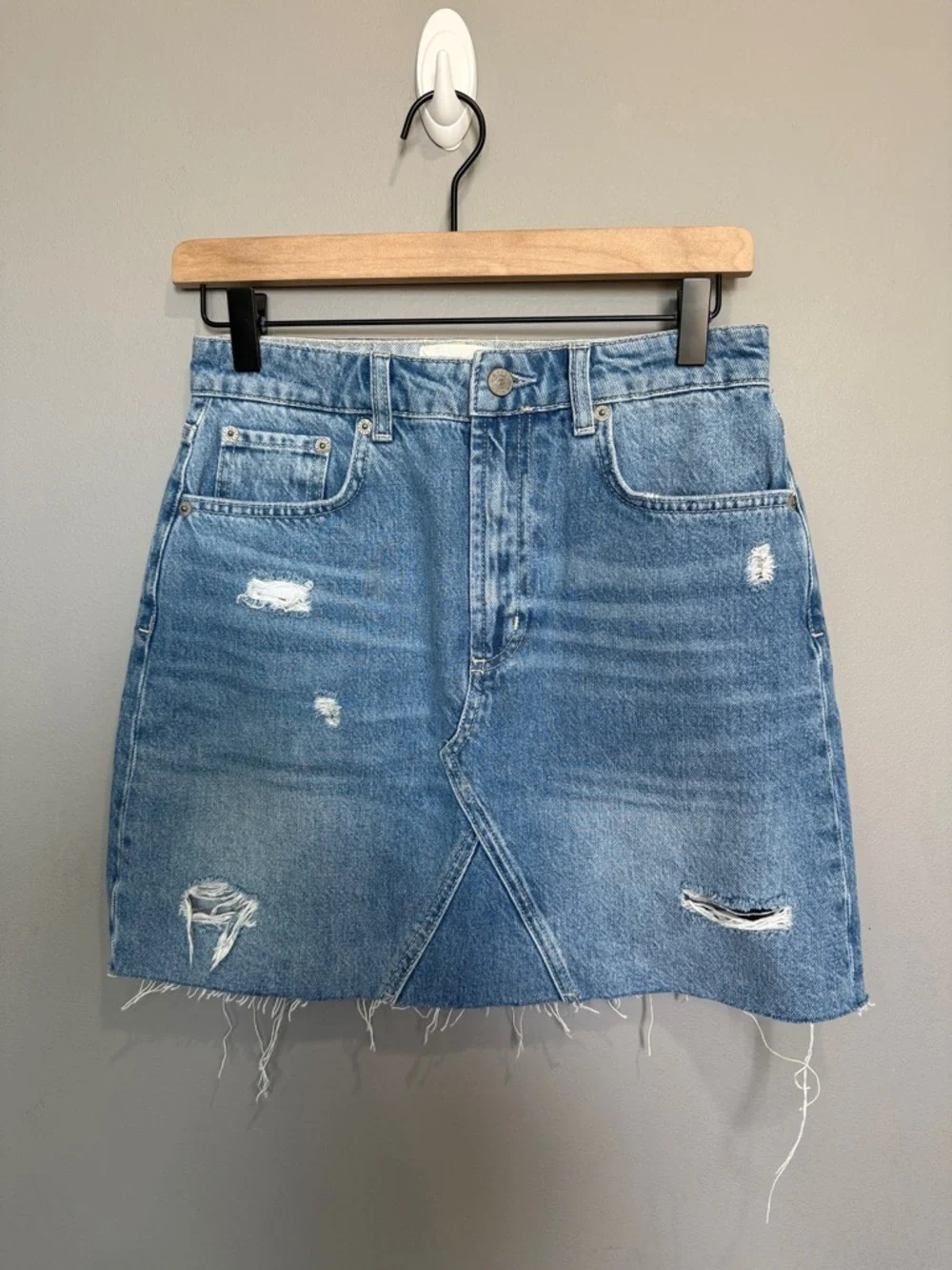 Rails Blue Distressed denim Mini Skirt size 26‎